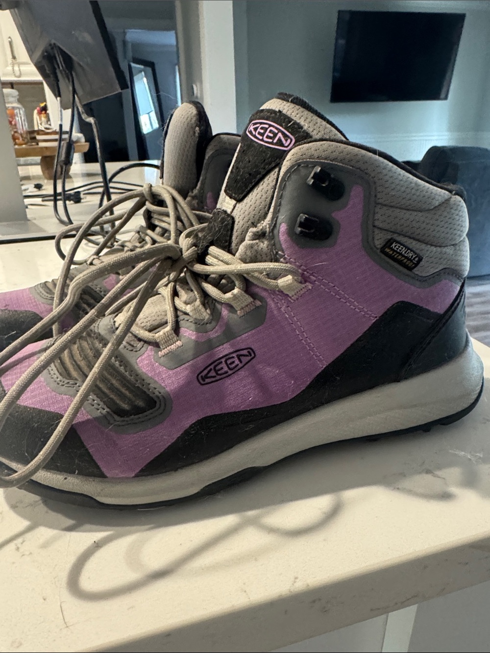 KEEN Women's Purple and Gray Lace-Up Hiking Boots